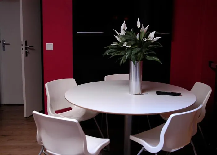 Rembrandt Square Hotel