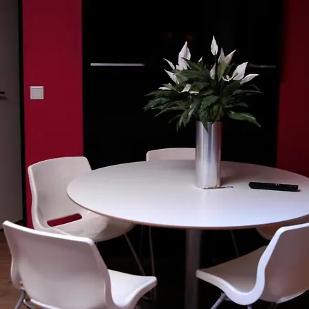 Rembrandt Square מלון