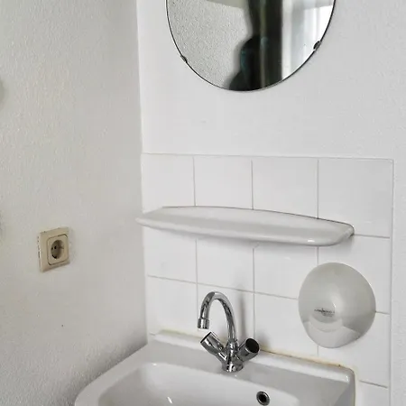 Rembrandt Square Otel *