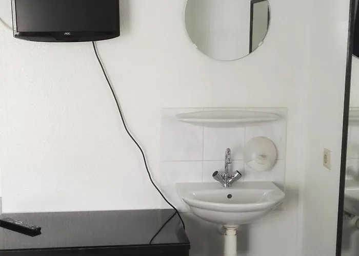 Rembrandt Square Hotel *